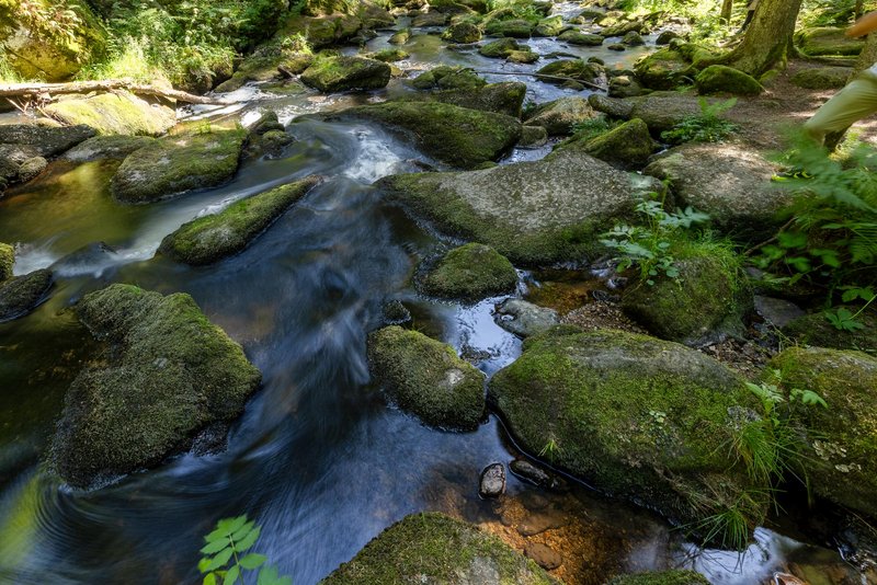 Zeitlos am Höllfall – Langzeitbelichtung & Filtertechnik